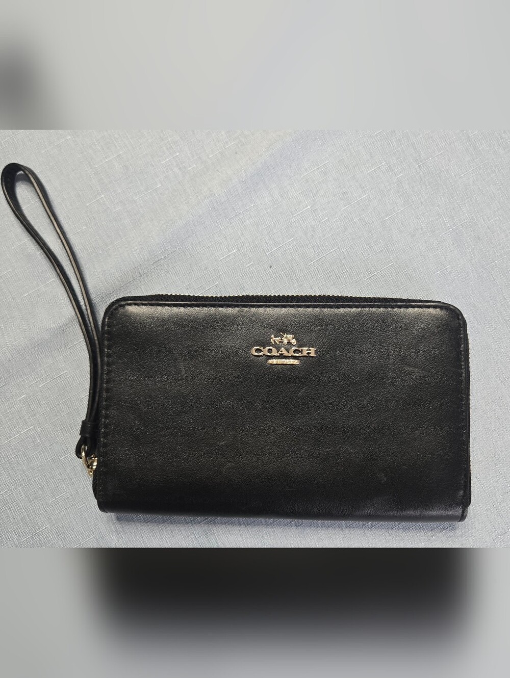 Coach Black Leather Zip Wristlet Wallet 🖤✨
